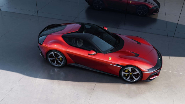 12Cilindri. Ferrari apresenta novo desportivo com motor V12 e 830 cv