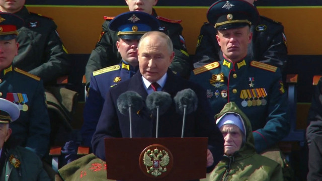 Putin rejeita confronto global, mas avisa: 