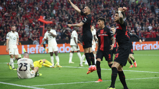 'De loucos'. Leverkusen vai à final da Liga Europa... e Benfica agradece