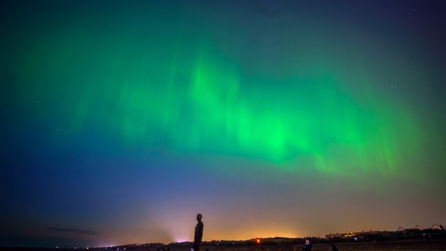 Auroras boreais iluminaram céus em todo o mundo (e cá também). As imagens