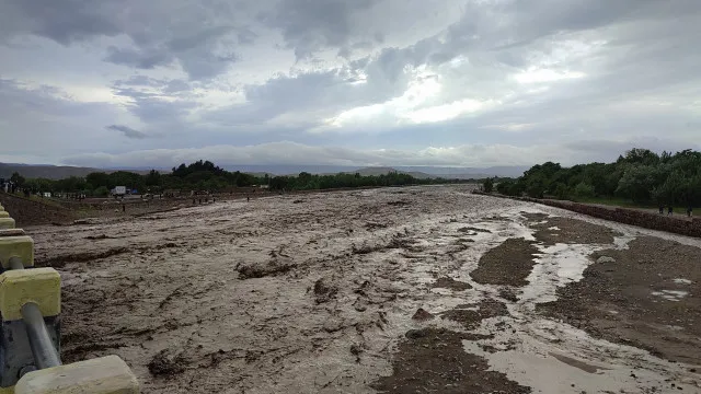 Pelo menos 20 mortos e mais de 100 desaparecidos em cheias no AfeganistÃ£o