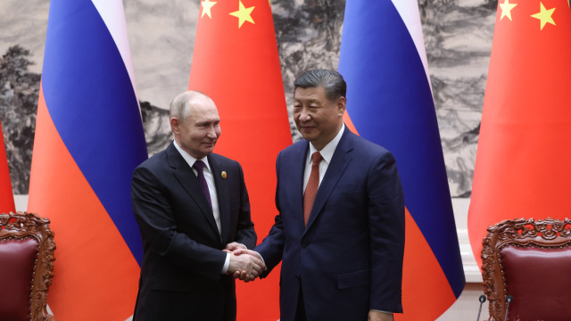 Xi e Putin de acordo sobre soluções para conflitos na Ucrânia e Palestina