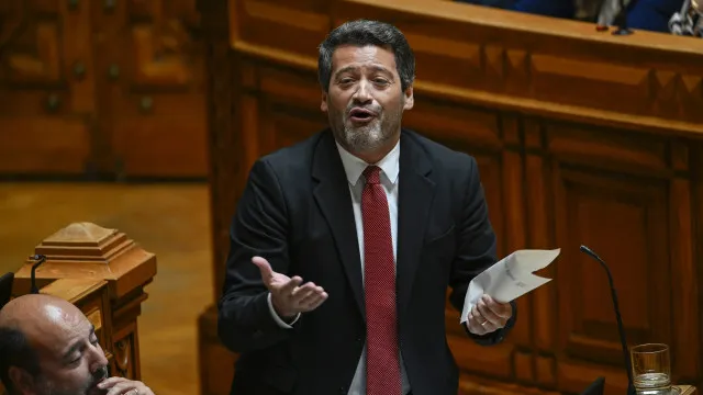 
                    Chega vota contra pacote de medidas para reforma do Estado
                