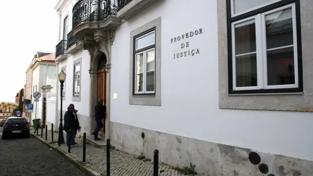 PrÃ©mio salarial gera uma centena de queixas ao Provedor de JustiÃ§a