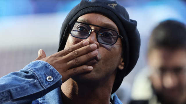 Ronaldinho Gaúcho 'explode' contra a seleção brasileira: "É uma vergonha"
