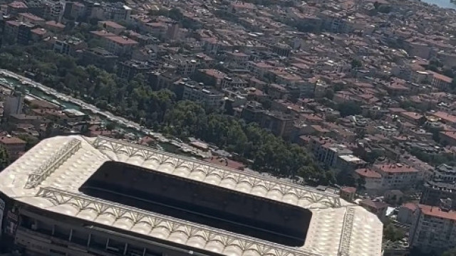 Mourinho sobrevoa Istambul de helicóptero e mostra a "nova casa"