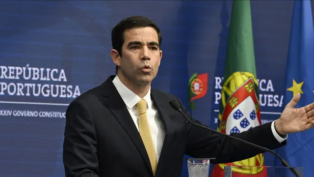 
                    Governo avisa manifestantes: 