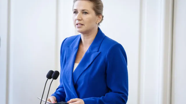 
                    Novo governo dinamarquês anuncia corte de impostos e medidas sociais
                