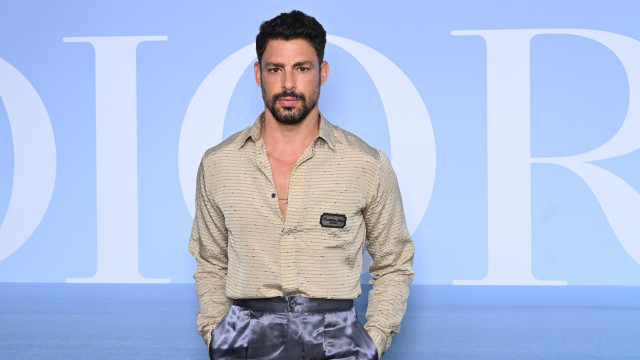Cauã Reymond diz que sofria bullying na infância por causa da família: 'Minha mãe era HIV positivo'