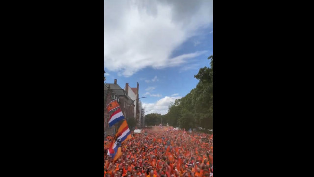 Incrível: Neerlandeses invadem Hamburgo antes da estreia no Euro'2024