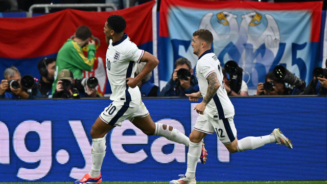 EM DIRETO: Inglaterra sofre para vencer a Sérvia