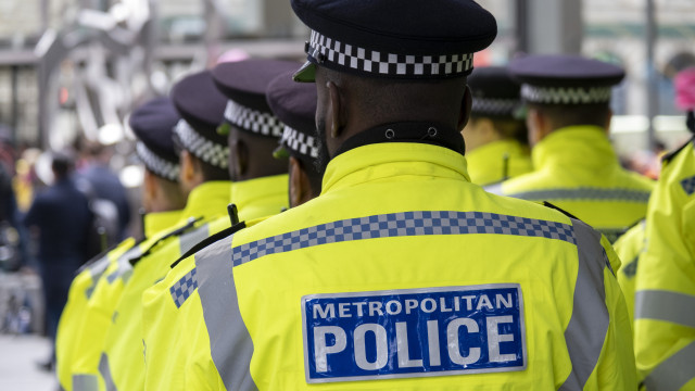 Homem morre após cair de bancada durante concerto dos Oasis em Wembley