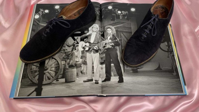 "Icónico". Sapatos usados por Elvis Presley vendidos por 150 mil dólares