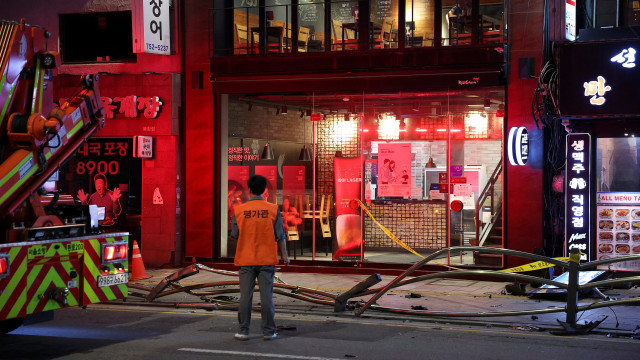 Carro atropela pedestres em Seul. Há pelo menos 9 mortos e 4 feridos