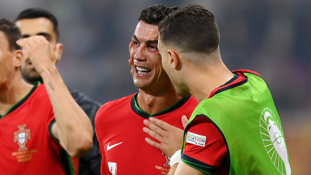 Reação de Dolores Aveiro às lágrimas do filho Ronaldo torna-se viral