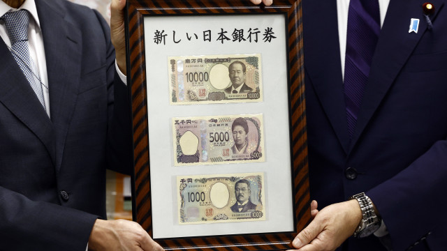 Japão põe em circulação primeiras notas redesenhadas em 20 anos