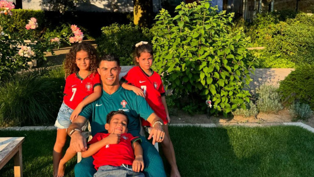 Georgina Rodríguez mostra momentos amorosos de Ronaldo com os filhos