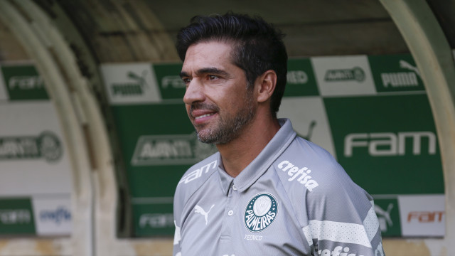 Abel Ferreira foi sondado por clube árabe... mas nem ouviu a proposta