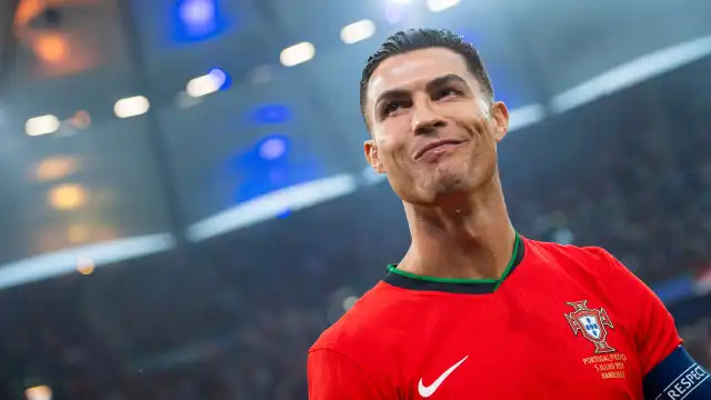 Cristiano Ronaldo impressiona ao surgir de barba. As reações