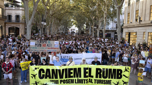 Palma de Maiorca palco de protesto contra turismo massificado