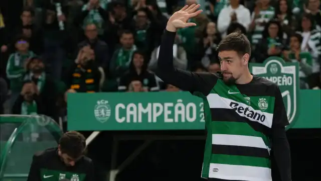 Sporting não esqueceu aniversário de Coates e o central respondeu assim