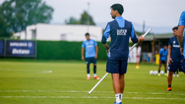 Vítor Bruno 'aplica' dose dupla na Áustria antes de defrontar Sturm Graz