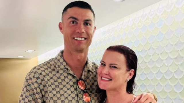 Elma Aveiro volta a defender CR7. 