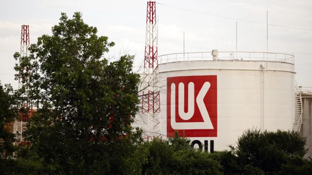 EUA estende prazo para compra de ativos no estrangeiro da petrolífera Lukoil