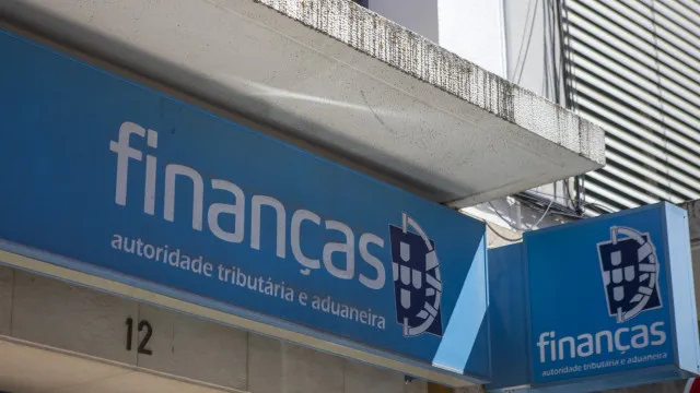 
                    Já se sabe quem é o novo diretor-geral do Fisco. Começa em agosto
                