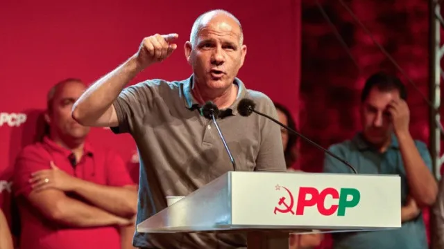 
                    PCP diz estar em curso 