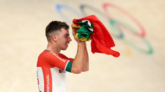 
                    Rui Oliveira pede paciência e respeito entre ciclistas e automobilistas
                