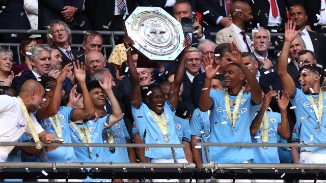 Lateral-direito do Manchester City a caminho do Benfica