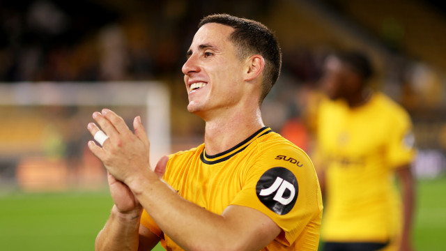 Daniel Podence já se despediu do Wolverhampton e vai ser rival de Ronaldo