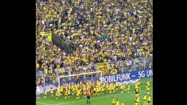 Lendas do Dortmund defrontaram 100 crianças e tudo acabou com um 'Siiii'