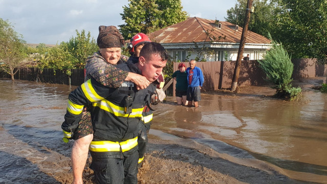 Tempestade que atinge Europa central e de Leste faz 4 mortos na Roménia