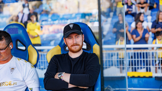 Cathro acredita que Estoril pode vencer no Dragão se 