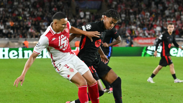 Atenção, Benfica! AS Monaco prega 'rasteira' ao Barcelona na Champions