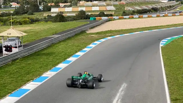 Bancada do Autódromo do Estoril vai abrir oito anos depois