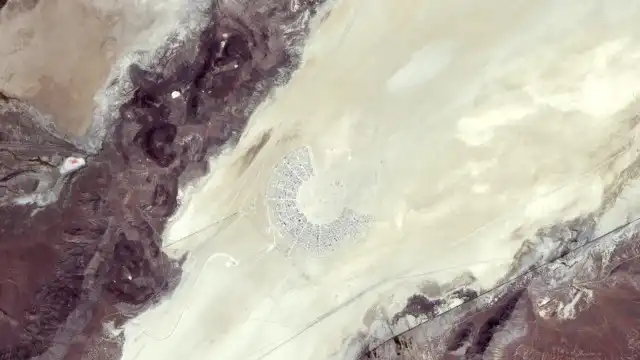 Satélite europeu captou imagens (imperdíveis) do festival Burning Man