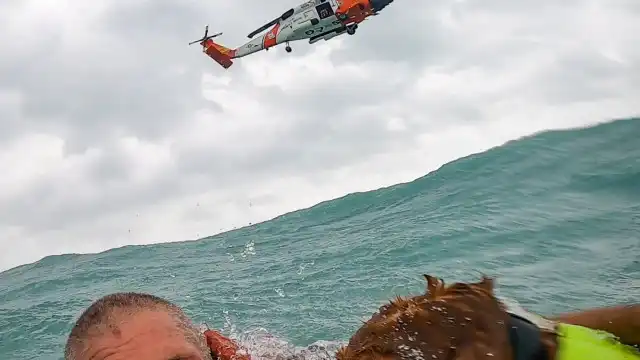 Marinheiro e cão resgatados do mar da Florida durante passagem de furacão