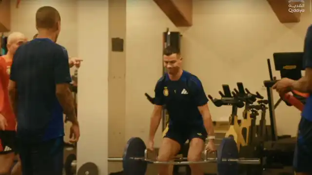 Cristiano Ronaldo e Otávio 'dão o litro' antes de regresso à seleção