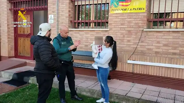 Guardia Civil salva bebé de um ano que "não respondia a nenhum estímulo"