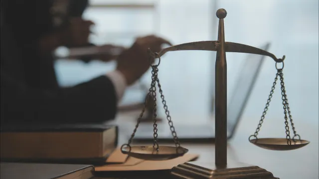 
                    Falta de oficiais de justiça na Comarca de Coimbra pode agravar-se
                