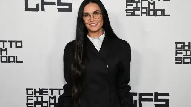 Demi Moore e o look que 'encheu' a passadeira vermelha de glamour