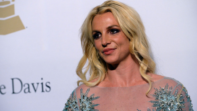 Polícia encontra 'substância misteriosa' dentro do carro de Britney Spears, diz site