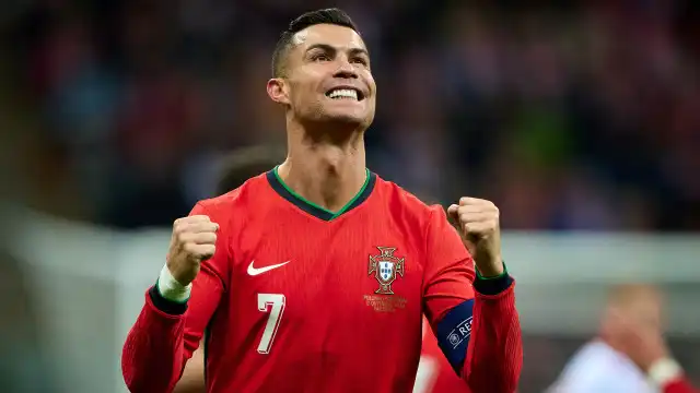 CR7 entre os mais comercializáveis do mundo. Quem são os 8 que o superam?