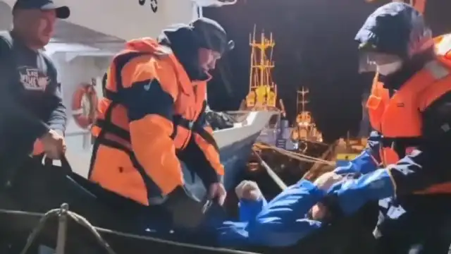 Resgatado após 67 dias à deriva no mar de Okhotsk. Familiares morreram