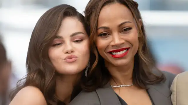 O elegante look de Selena Gomez e Zoe Saldana em Nova Iorque