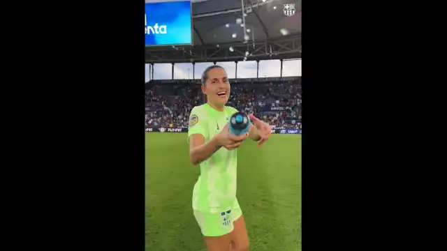 O sorriso de Kika Nazareth após estrear-se a marcar pelo Barcelona