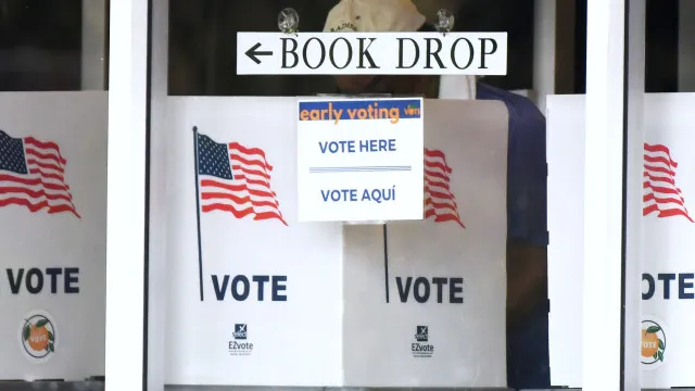 Democratas lideram sondagens e podem recuperar Congresso nos EUA